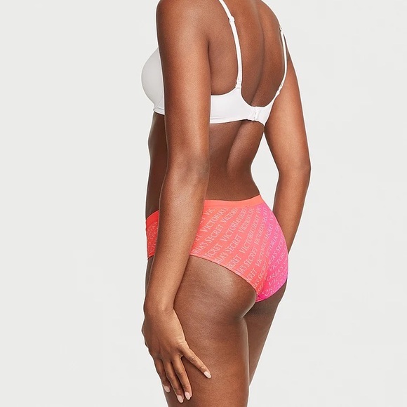 Victoria's Secret Seamless Hiphugger Panty Coral Blaze Small NEW - Picture 2 of 6